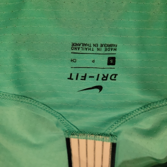 Nike T-strap Tank - Picture 6 of 7